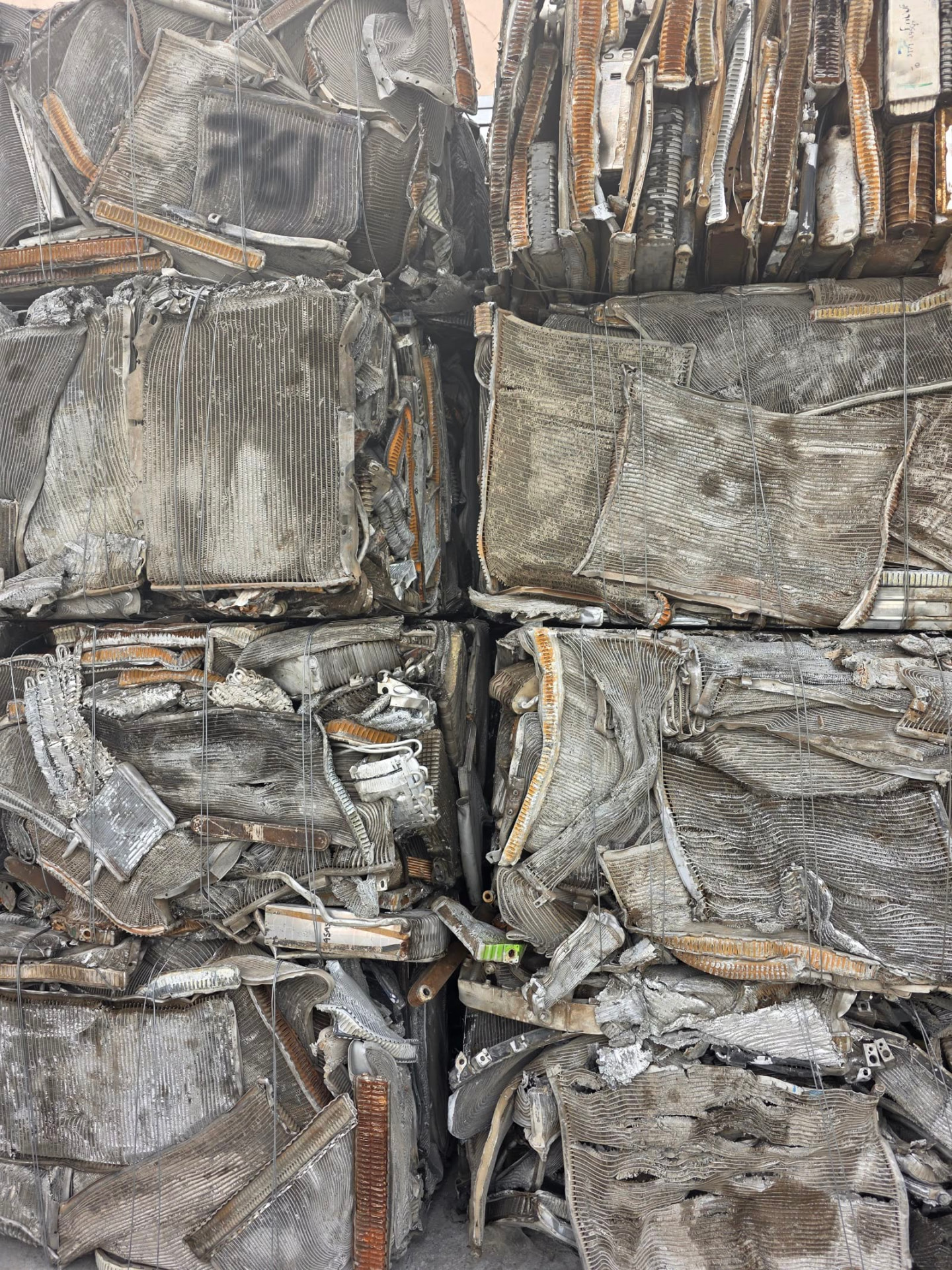 Radiador de aluminio — MRV Monterrey
